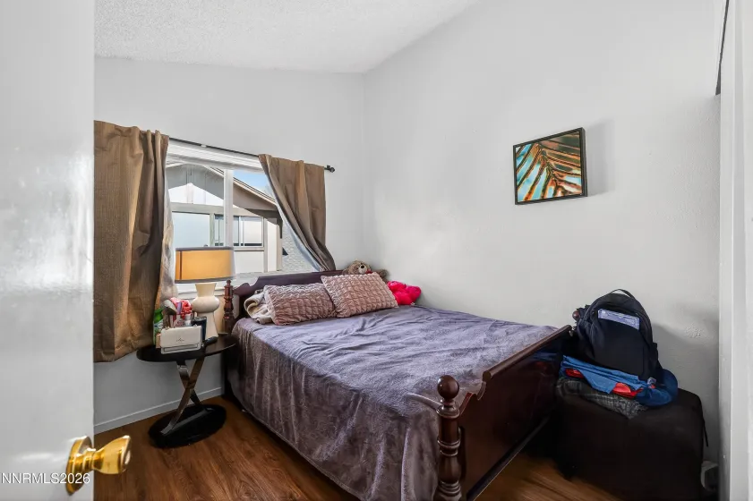 1544 Chester, Sparks, Nevada 89431, 3 Bedrooms Bedrooms, ,2 BathroomsBathrooms,Residential,Residential,Chester,260003085