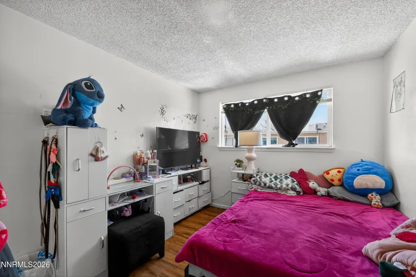 1544 Chester, Sparks, Nevada 89431, 3 Bedrooms Bedrooms, ,2 BathroomsBathrooms,Residential,Residential,Chester,260003085