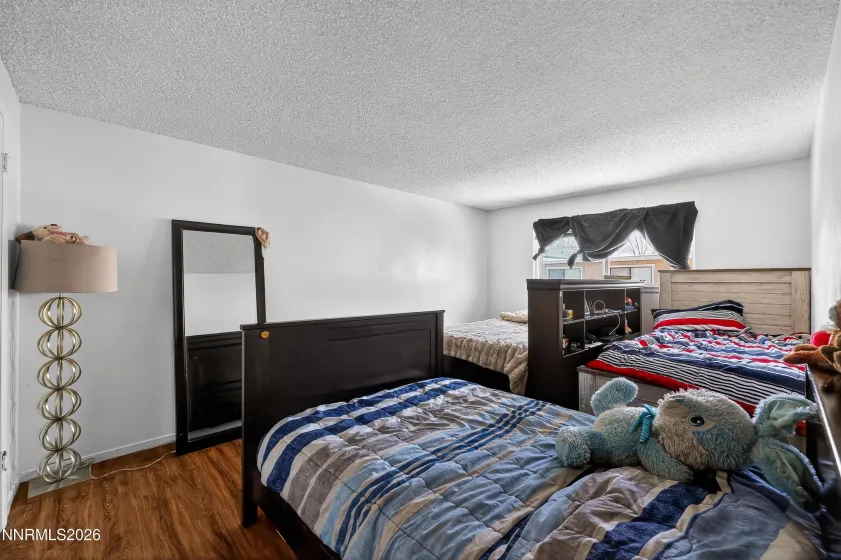 1544 Chester, Sparks, Nevada 89431, 3 Bedrooms Bedrooms, ,2 BathroomsBathrooms,Residential,Residential,Chester,260003085