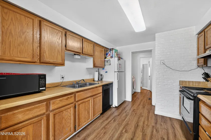 1544 Chester, Sparks, Nevada 89431, 3 Bedrooms Bedrooms, ,2 BathroomsBathrooms,Residential,Residential,Chester,260003085