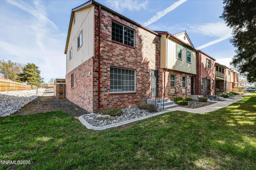 435 Pine Meadows, Sparks, Nevada 89431, 3 Bedrooms Bedrooms, ,2 BathroomsBathrooms,Residential,Residential,Pine Meadows,260003086