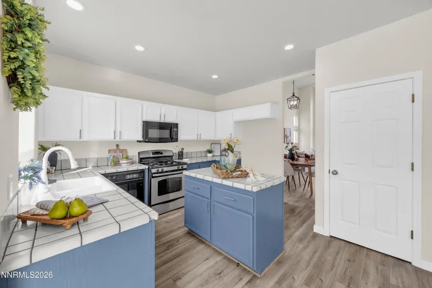 5420 Brittania, Reno, Nevada 89523, 6 Bedrooms Bedrooms, ,4 BathroomsBathrooms,Residential,Residential,Brittania,250058285