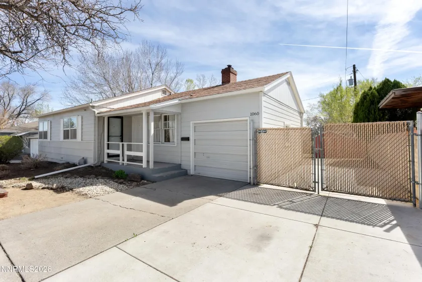 1060 Whitaker, Reno, Nevada 89503, 3 Bedrooms Bedrooms, ,2 BathroomsBathrooms,Residential,Residential,Whitaker,260003121