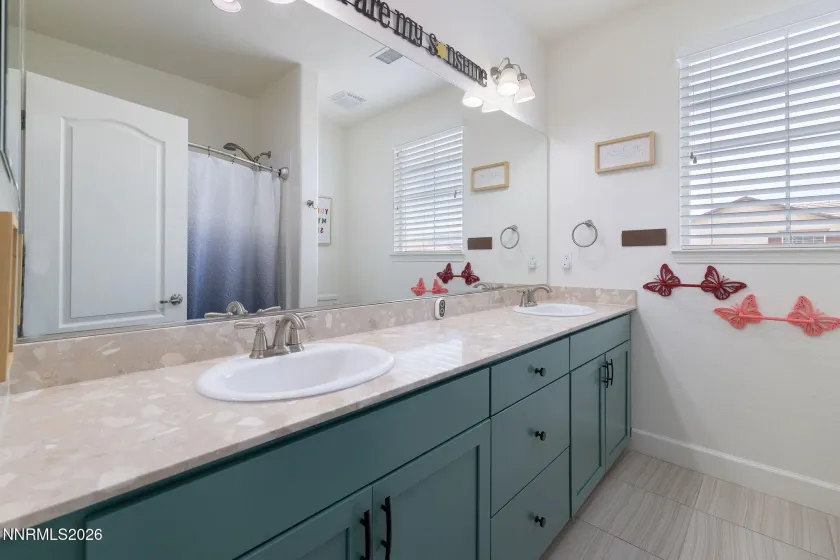 10614 Brittany Park, Reno, Nevada 89521, 4 Bedrooms Bedrooms, ,4 BathroomsBathrooms,Residential,Residential,Brittany Park,260003088