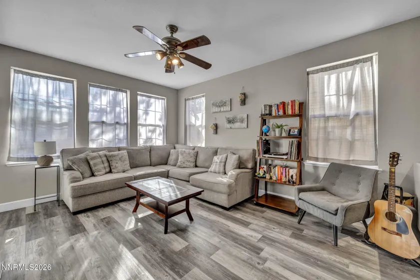 4025 Antinori, Sparks, Nevada 89436, 3 Bedrooms Bedrooms, ,3 BathroomsBathrooms,Residential,Residential,Antinori,260003089