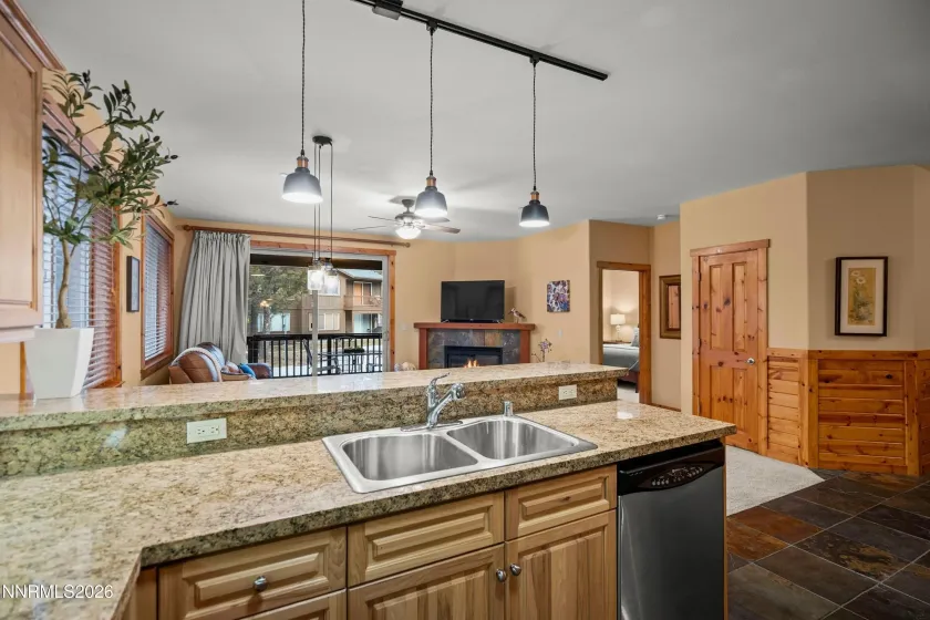 11420 Dolomite, Truckee, California 96161, 2 Bedrooms Bedrooms, ,2 BathroomsBathrooms,Residential,Residential,Dolomite,260003090