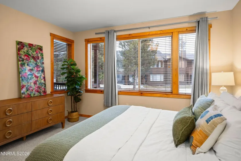 11420 Dolomite, Truckee, California 96161, 2 Bedrooms Bedrooms, ,2 BathroomsBathrooms,Residential,Residential,Dolomite,260003090