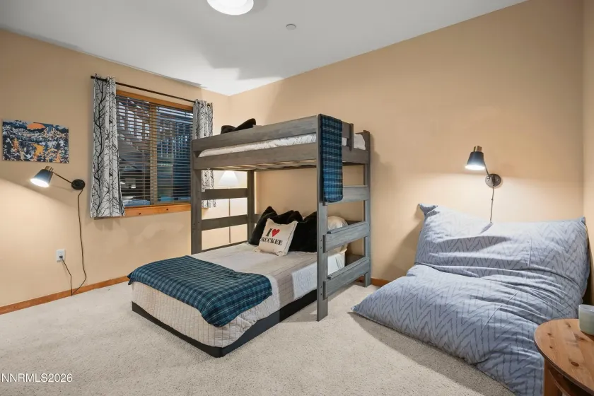 11420 Dolomite, Truckee, California 96161, 2 Bedrooms Bedrooms, ,2 BathroomsBathrooms,Residential,Residential,Dolomite,260003090