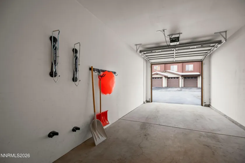 11420 Dolomite, Truckee, California 96161, 2 Bedrooms Bedrooms, ,2 BathroomsBathrooms,Residential,Residential,Dolomite,260003090