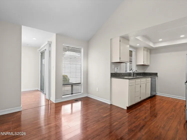 Dining area off kitchen