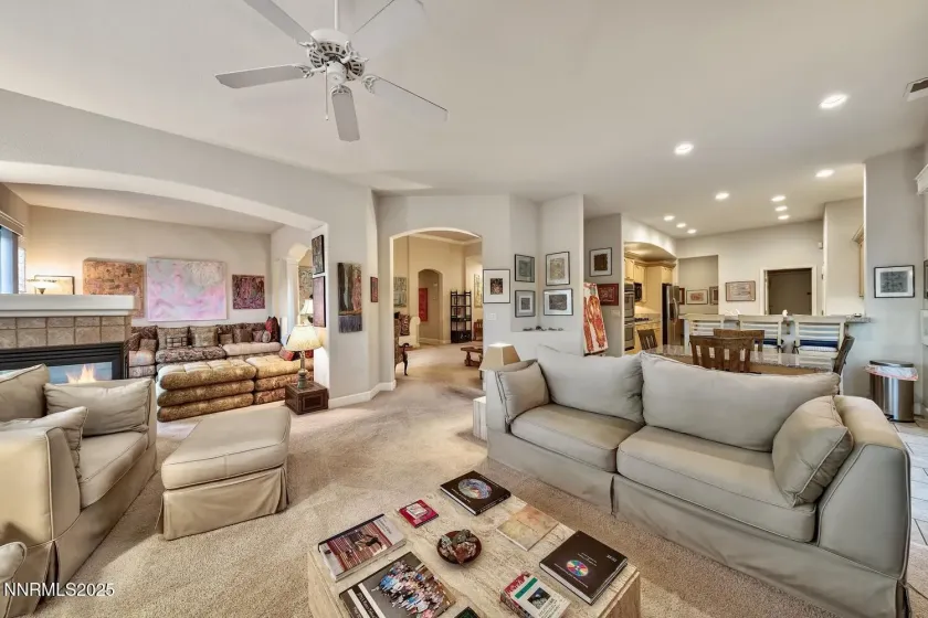 5710 White Sands, Reno, Nevada 89511, 4 Bedrooms Bedrooms, ,3 BathroomsBathrooms,Residential,Residential,White Sands,260003091