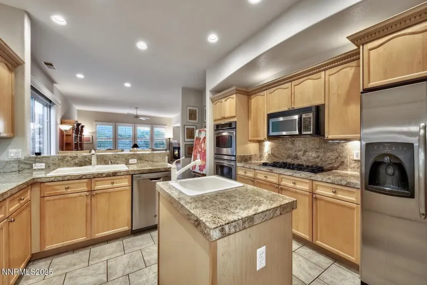 5710 White Sands, Reno, Nevada 89511, 4 Bedrooms Bedrooms, ,3 BathroomsBathrooms,Residential,Residential,White Sands,260003091