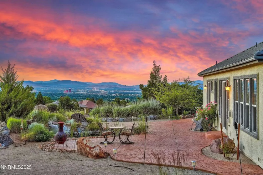 5710 White Sands, Reno, Nevada 89511, 4 Bedrooms Bedrooms, ,3 BathroomsBathrooms,Residential,Residential,White Sands,260003091