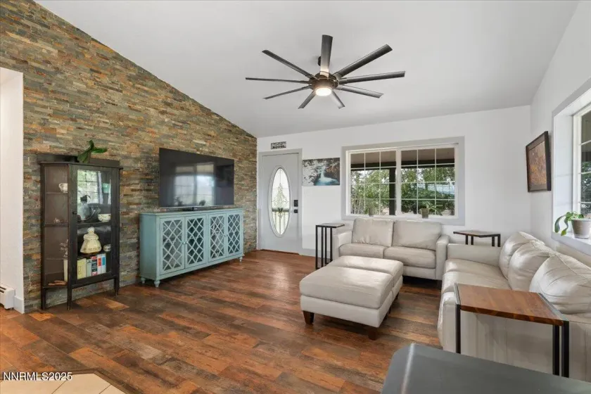 15030 Red Rock, Reno, Nevada 89508, 5 Bedrooms Bedrooms, ,3 BathroomsBathrooms,Residential,Residential,Red Rock,250055879