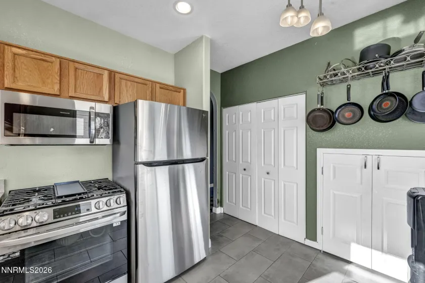 1408 Molly, Carson City, Nevada 89701, 3 Bedrooms Bedrooms, ,3 BathroomsBathrooms,Residential,Residential,Molly,260003095