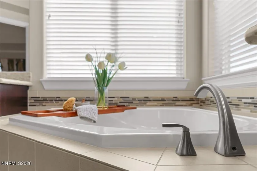 11565 Eagle Peak, Sparks, Nevada 89441, 5 Bedrooms Bedrooms, ,3 BathroomsBathrooms,Residential,Residential,Eagle Peak,260003097