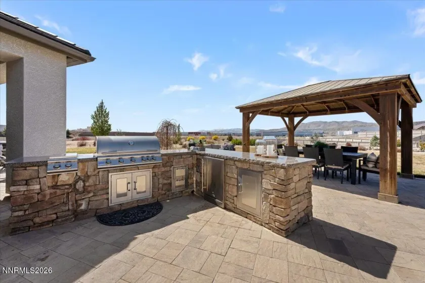 11565 Eagle Peak, Sparks, Nevada 89441, 5 Bedrooms Bedrooms, ,3 BathroomsBathrooms,Residential,Residential,Eagle Peak,260003097