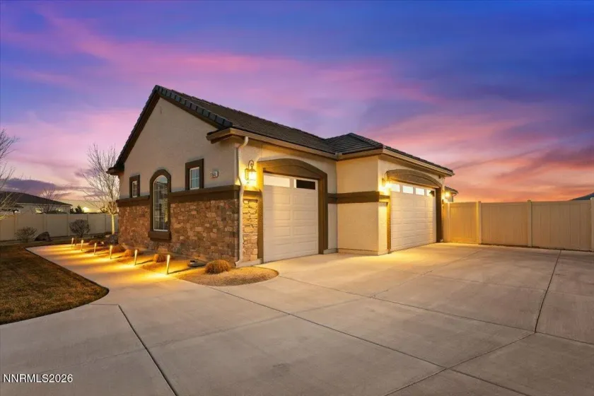 11565 Eagle Peak, Sparks, Nevada 89441, 5 Bedrooms Bedrooms, ,3 BathroomsBathrooms,Residential,Residential,Eagle Peak,260003097