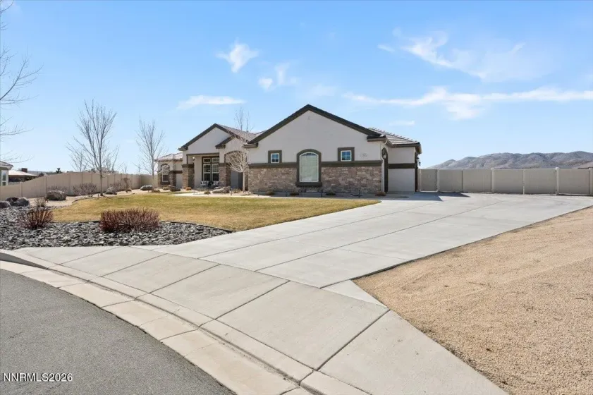 11565 Eagle Peak, Sparks, Nevada 89441, 5 Bedrooms Bedrooms, ,3 BathroomsBathrooms,Residential,Residential,Eagle Peak,260003097