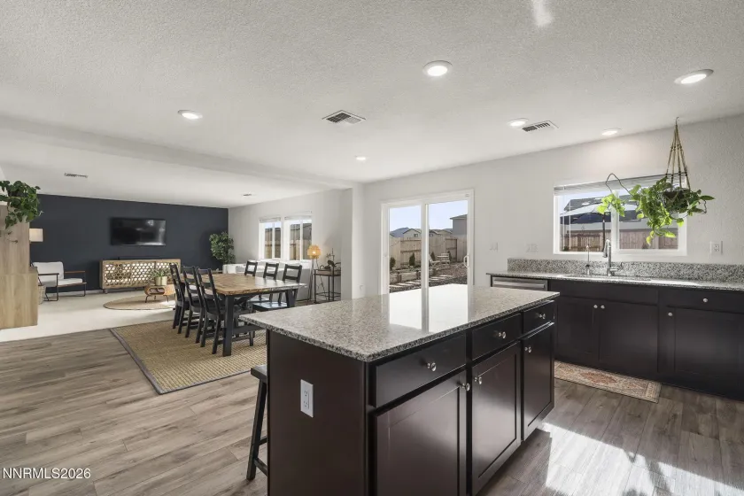 8970 Wolf River, Reno, Nevada 89506, 4 Bedrooms Bedrooms, ,3 BathroomsBathrooms,Residential,Residential,Wolf River,260003099