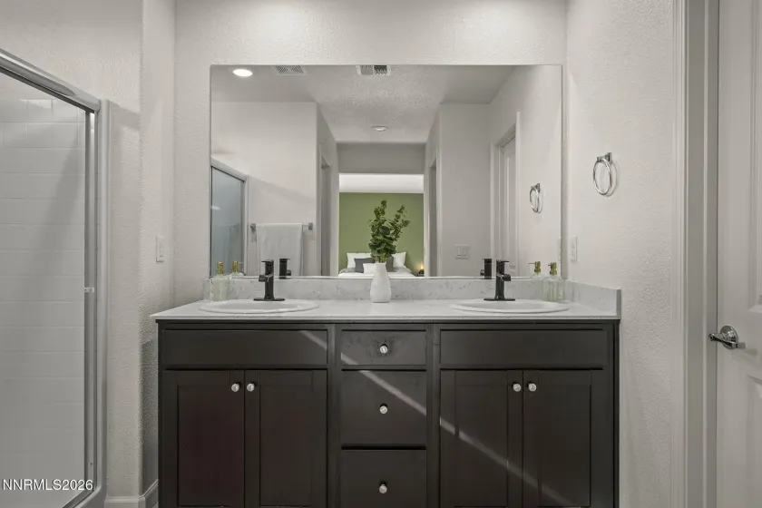 8970 Wolf River, Reno, Nevada 89506, 4 Bedrooms Bedrooms, ,3 BathroomsBathrooms,Residential,Residential,Wolf River,260003099