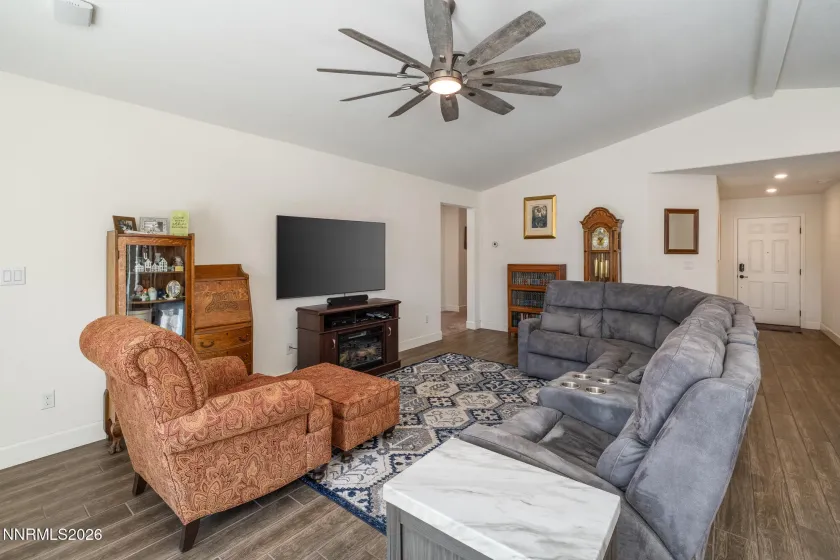 7021 Saddlehorn, Carson City, Nevada 89701, 4 Bedrooms Bedrooms, ,3 BathroomsBathrooms,Residential,Residential,Saddlehorn,260003101