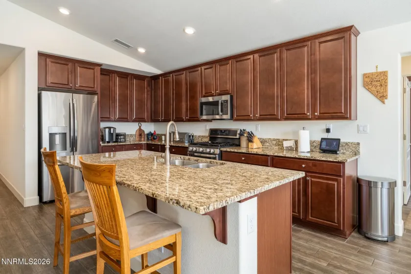 7021 Saddlehorn, Carson City, Nevada 89701, 4 Bedrooms Bedrooms, ,3 BathroomsBathrooms,Residential,Residential,Saddlehorn,260003101