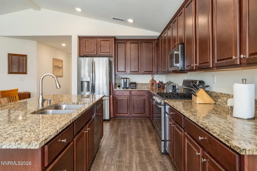 7021 Saddlehorn, Carson City, Nevada 89701, 4 Bedrooms Bedrooms, ,3 BathroomsBathrooms,Residential,Residential,Saddlehorn,260003101