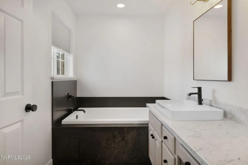 40 Day Lily, Reno, Nevada 89511, 5 Bedrooms Bedrooms, ,4 BathroomsBathrooms,Residential,Residential,Day Lily,260003100