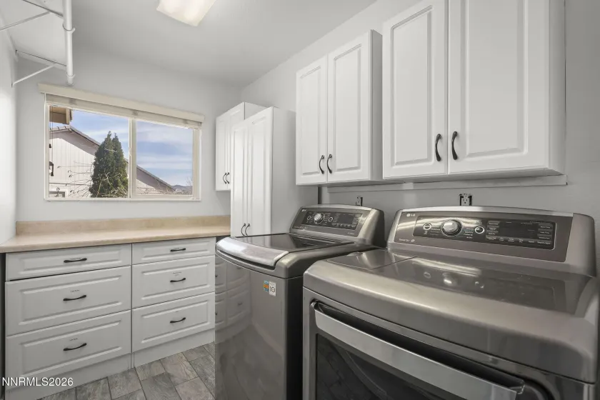 409 Solitude, Reno, Nevada 89511, 4 Bedrooms Bedrooms, ,3 BathroomsBathrooms,Residential,Residential,Solitude,260003103