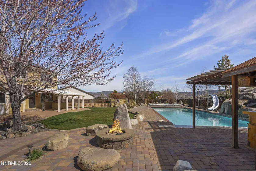 409 Solitude, Reno, Nevada 89511, 4 Bedrooms Bedrooms, ,3 BathroomsBathrooms,Residential,Residential,Solitude,260003103