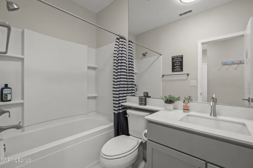 3026 Kaleidoscope, Sparks, Nevada 89441, 3 Bedrooms Bedrooms, ,3 BathroomsBathrooms,Residential,Residential,Kaleidoscope,260003104