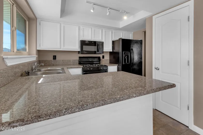 70 Palm Springs, Sparks, Nevada 89441, 3 Bedrooms Bedrooms, ,2 BathroomsBathrooms,Residential,Residential,Palm Springs,260003105