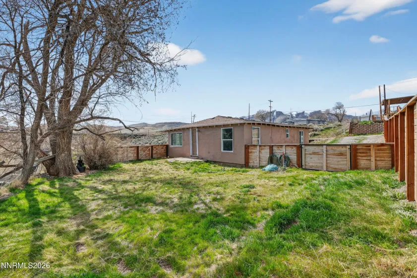 155 Walner, Reno, Nevada 89506, 2 Bedrooms Bedrooms, ,1 BathroomBathrooms,Residential,Residential,Walner,260003106