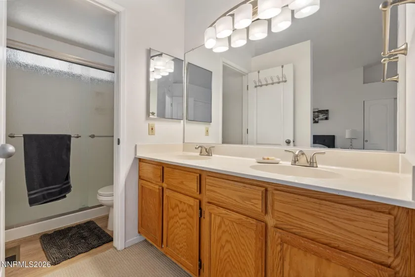 1285 Moon Ridge, Reno, Nevada 89523, 3 Bedrooms Bedrooms, ,2 BathroomsBathrooms,Residential,Residential,Moon Ridge,260003110