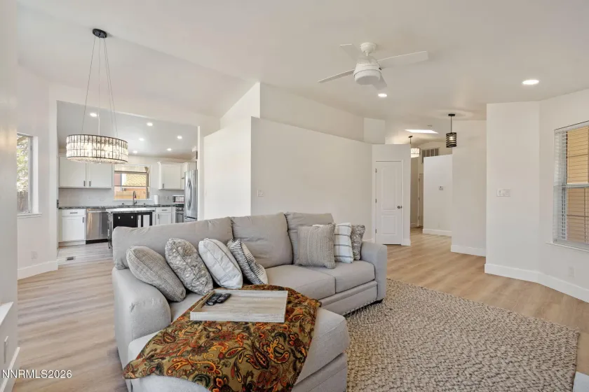 1285 Moon Ridge, Reno, Nevada 89523, 3 Bedrooms Bedrooms, ,2 BathroomsBathrooms,Residential,Residential,Moon Ridge,260003110