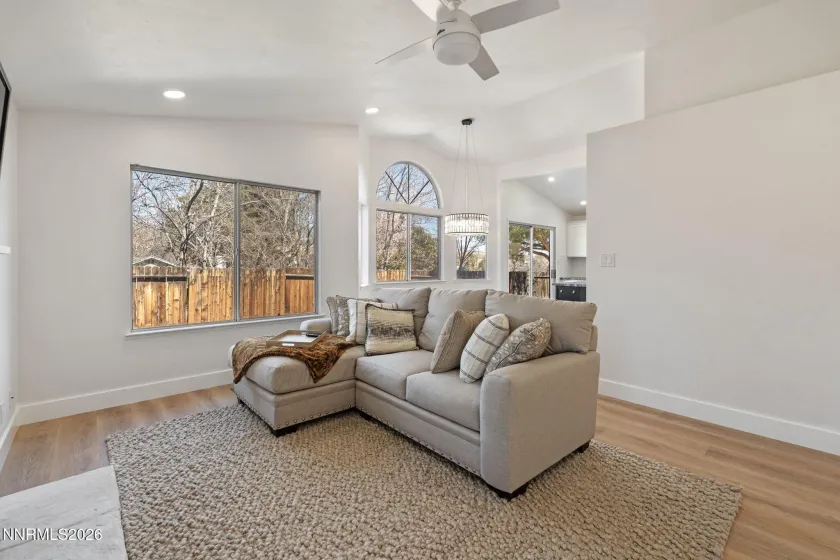 1285 Moon Ridge, Reno, Nevada 89523, 3 Bedrooms Bedrooms, ,2 BathroomsBathrooms,Residential,Residential,Moon Ridge,260003110