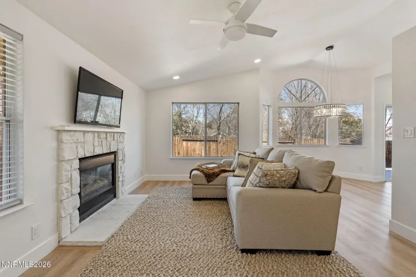 1285 Moon Ridge, Reno, Nevada 89523, 3 Bedrooms Bedrooms, ,2 BathroomsBathrooms,Residential,Residential,Moon Ridge,260003110