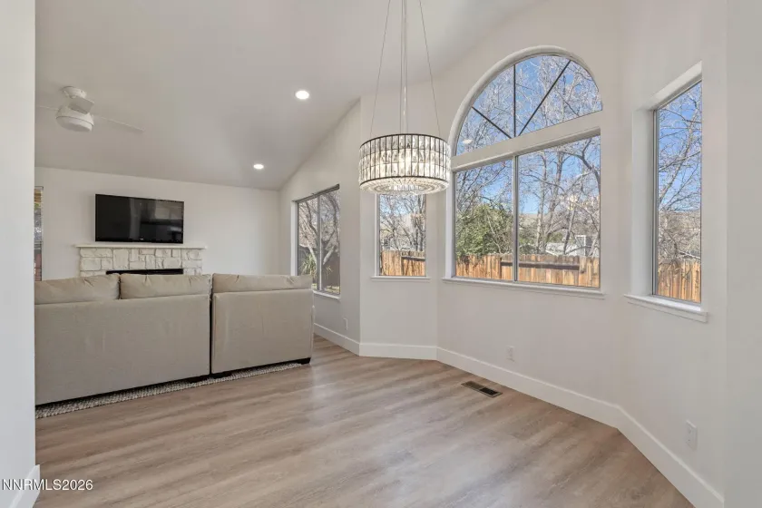 1285 Moon Ridge, Reno, Nevada 89523, 3 Bedrooms Bedrooms, ,2 BathroomsBathrooms,Residential,Residential,Moon Ridge,260003110