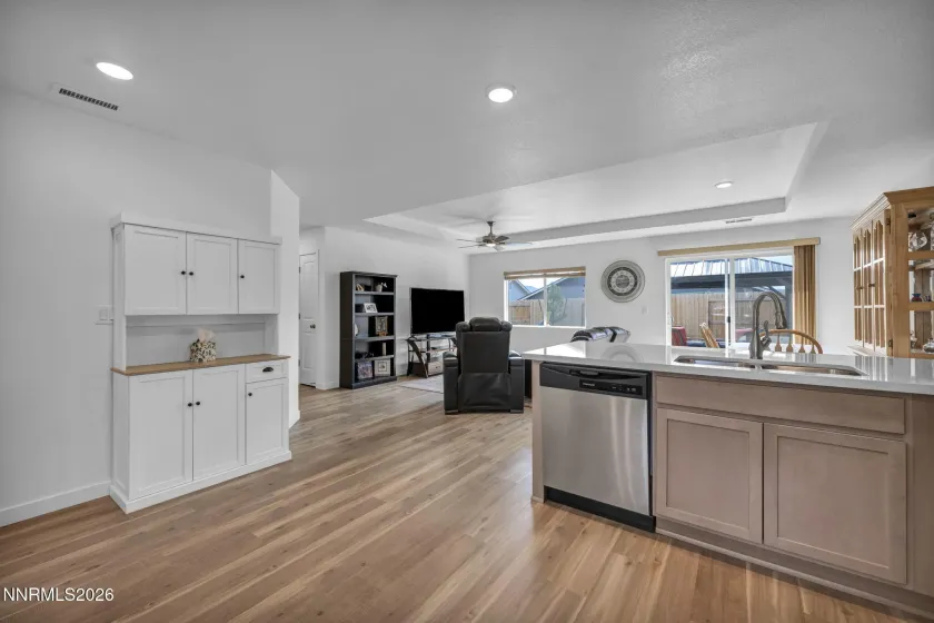 303 Eddies, Dayton, Nevada 89403, 4 Bedrooms Bedrooms, ,2 BathroomsBathrooms,Residential,Residential,Eddies,260003112