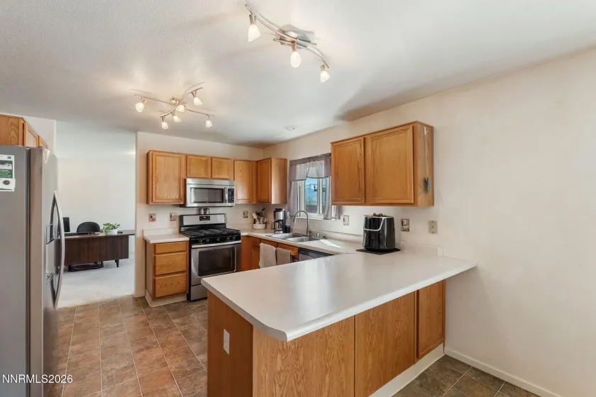 17295 Magnetite, Reno, Nevada 89508, 4 Bedrooms Bedrooms, ,3 BathroomsBathrooms,Residential,Residential,Magnetite,260003113