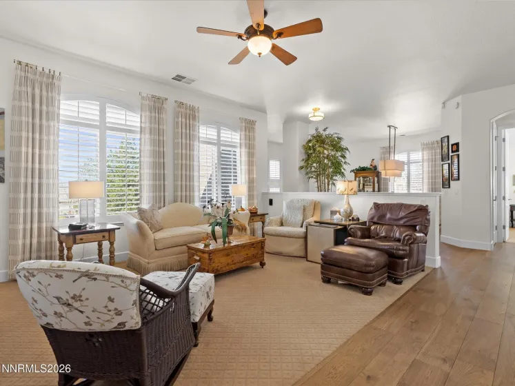 9900 Wilbur May, Reno, Nevada 89521, 3 Bedrooms Bedrooms, ,2 BathroomsBathrooms,Residential,Residential,Wilbur May,260003117