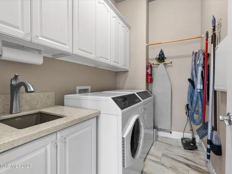 9900 Wilbur May, Reno, Nevada 89521, 3 Bedrooms Bedrooms, ,2 BathroomsBathrooms,Residential,Residential,Wilbur May,260003117