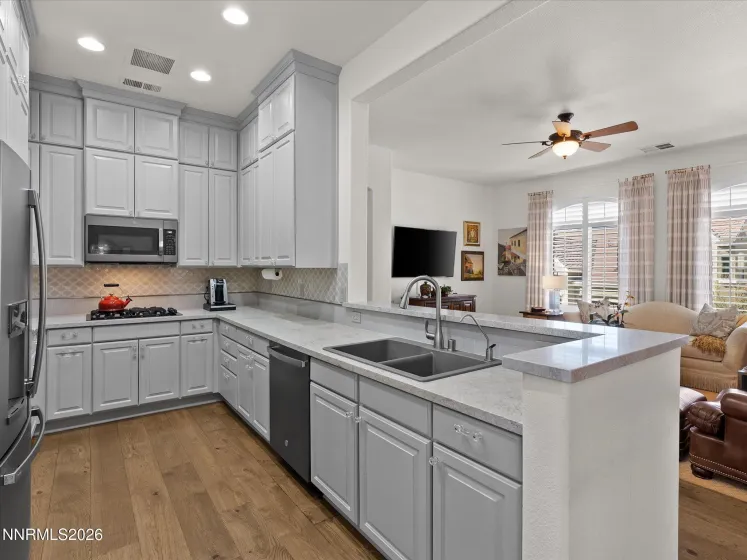 9900 Wilbur May, Reno, Nevada 89521, 3 Bedrooms Bedrooms, ,2 BathroomsBathrooms,Residential,Residential,Wilbur May,260003117