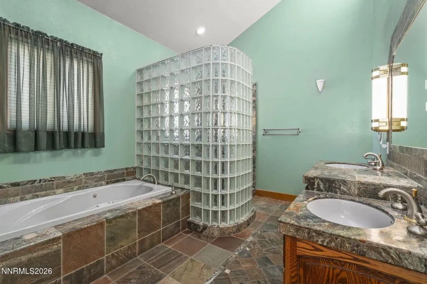 2425 Foley, Reno, Nevada 89509, 4 Bedrooms Bedrooms, ,3 BathroomsBathrooms,Residential,Residential,Foley,260003118