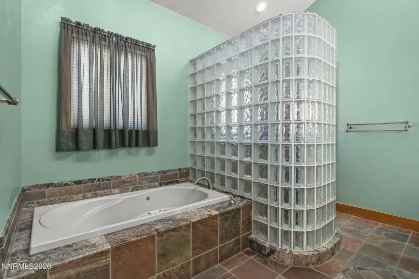 2425 Foley, Reno, Nevada 89509, 4 Bedrooms Bedrooms, ,3 BathroomsBathrooms,Residential,Residential,Foley,260003118