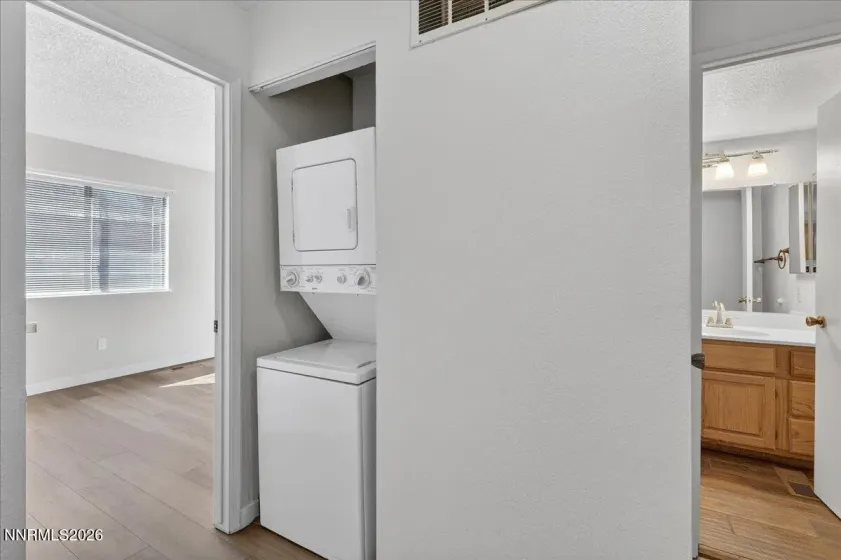 2980 Tierra Verde, Reno, Nevada 89512, 2 Bedrooms Bedrooms, ,1 BathroomBathrooms,Residential,Residential,Tierra Verde,260003123