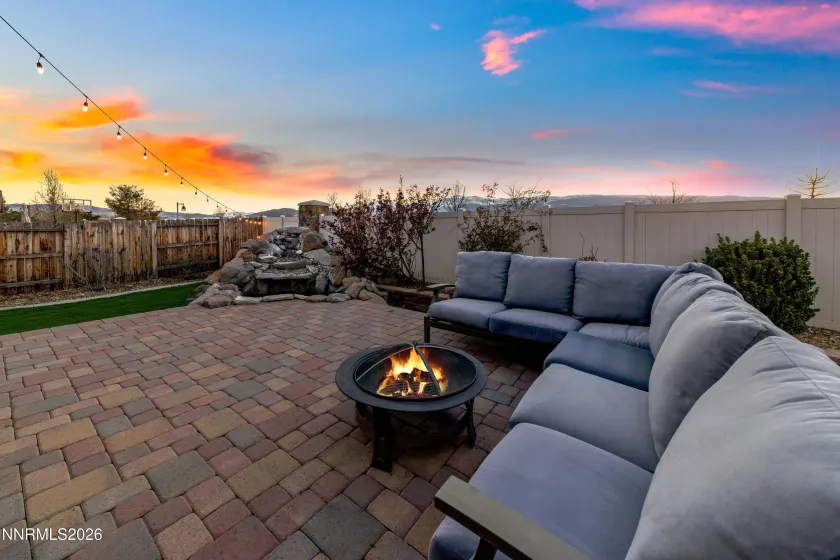 9809 Dyevera, Reno, Nevada 89521, 3 Bedrooms Bedrooms, ,3 BathroomsBathrooms,Residential,Residential,Dyevera,260003124