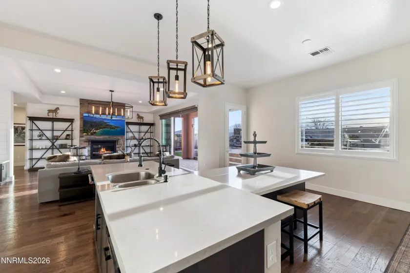 9809 Dyevera, Reno, Nevada 89521, 3 Bedrooms Bedrooms, ,3 BathroomsBathrooms,Residential,Residential,Dyevera,260003124