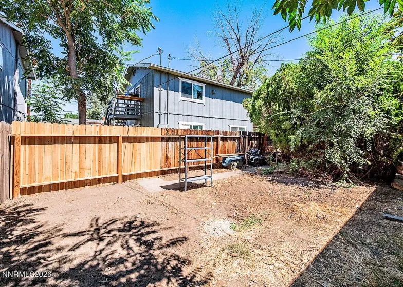 1130 E, Sparks, Nevada 89431, 6 Bedrooms Bedrooms, ,3 BathroomsBathrooms,Residential Income,Residential,E,260002802